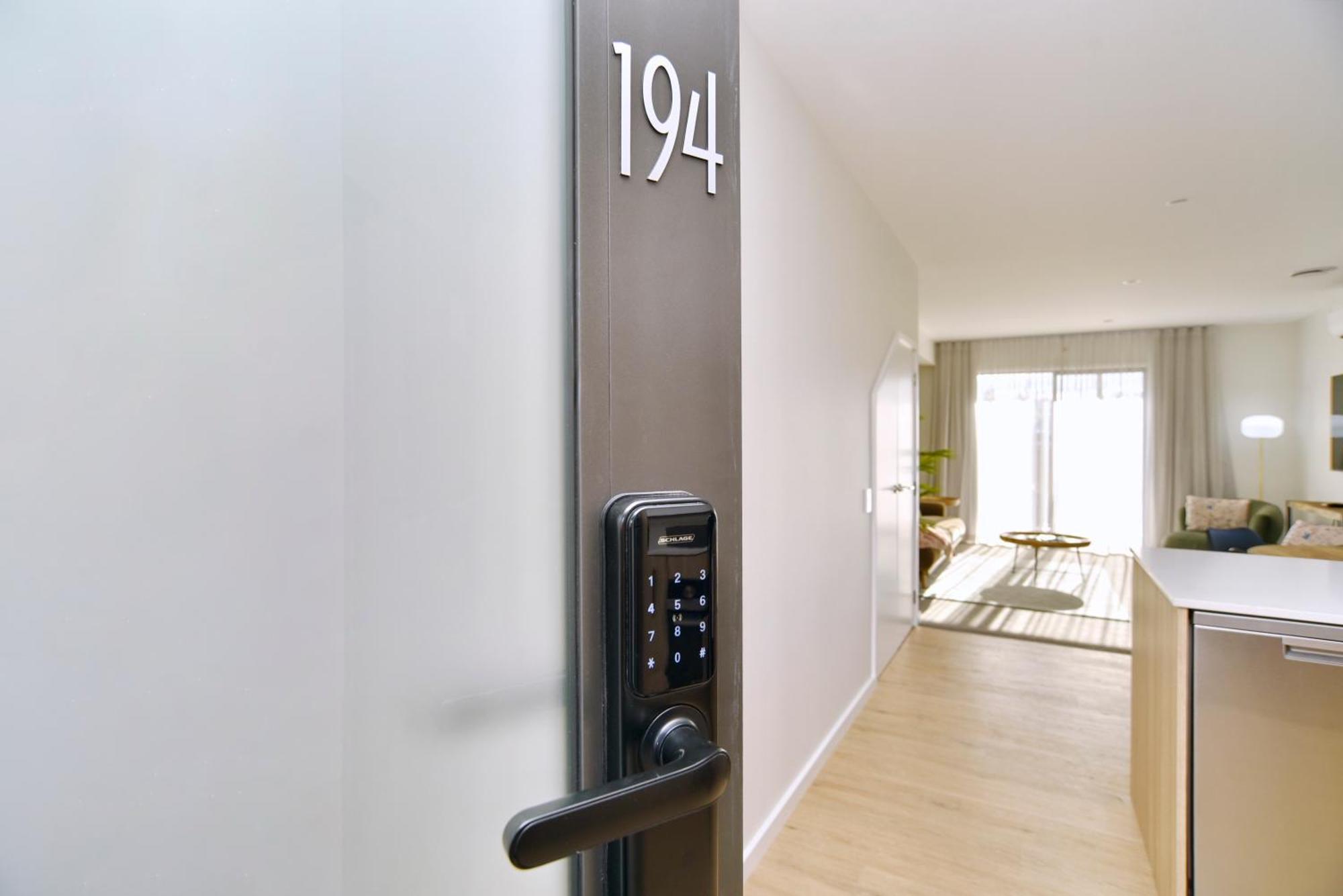 Hereford St Apartment - Christchurch Holiday Homes Exteriör bild