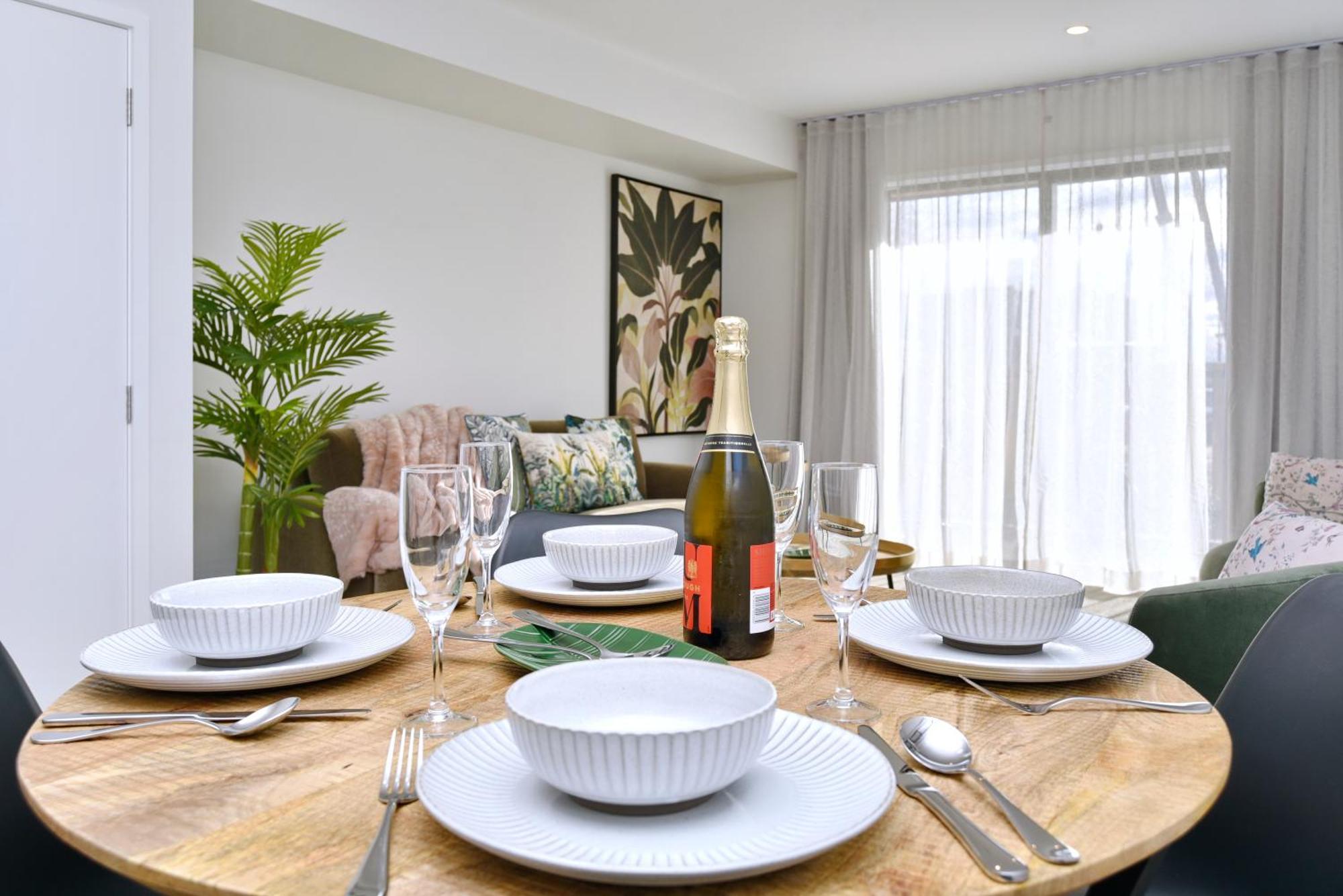 Hereford St Apartment - Christchurch Holiday Homes Exteriör bild